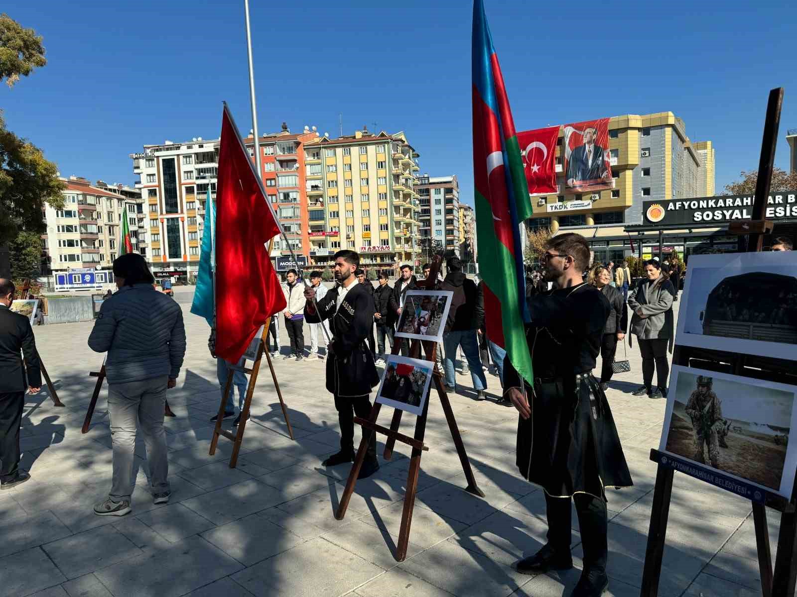 Karabağ Zaferi fotoğraf sergisi ile kutlandı
