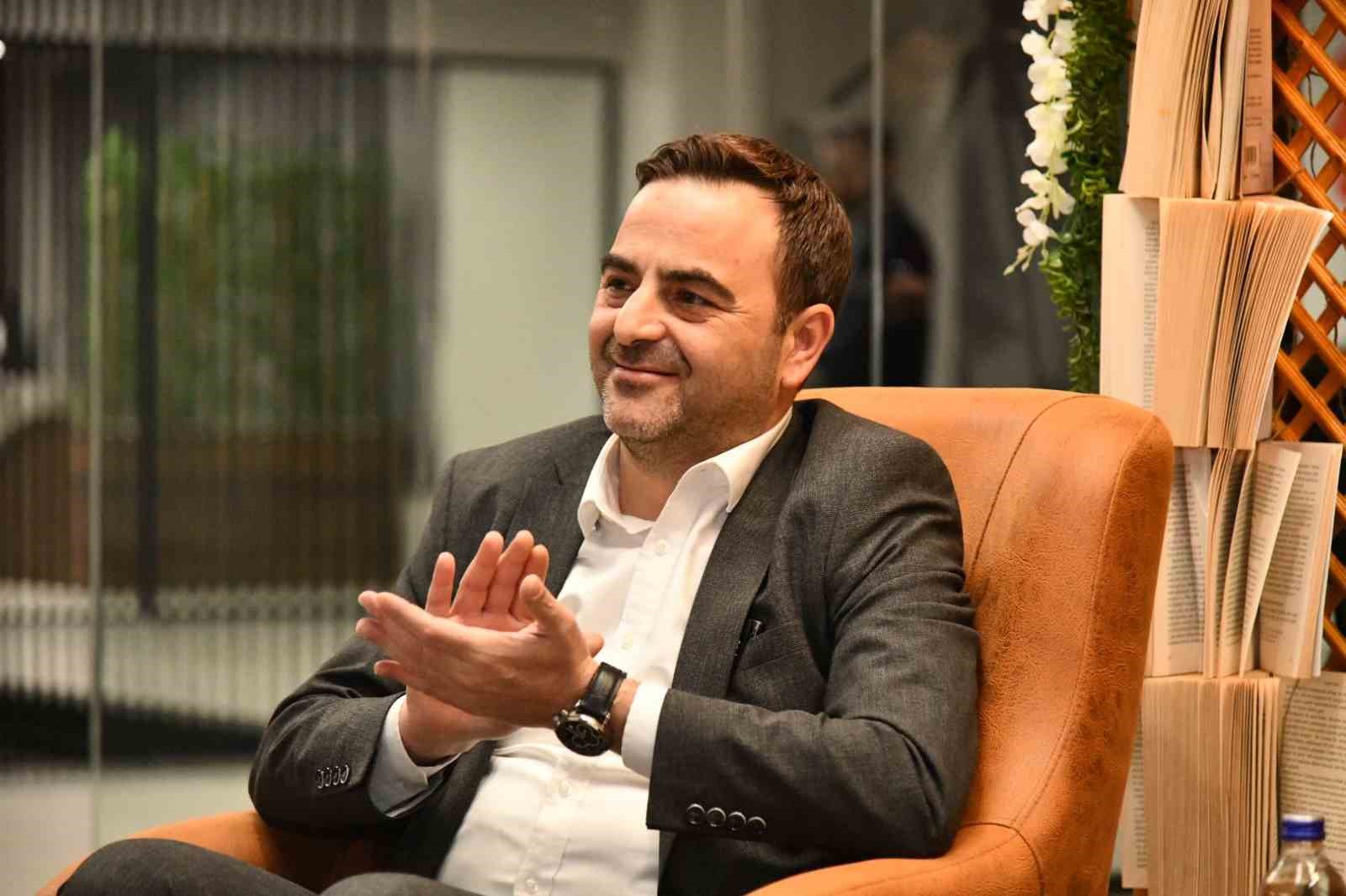 Başkan Özlü: "Gençlerimize her türlü imkanı sunmaya çalışıyoruz"