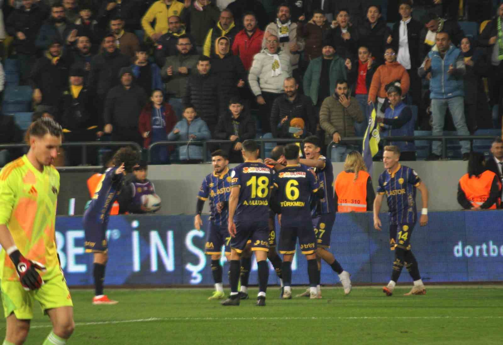 Trendyol 1. Lig: MKE Ankaragücü: 3 - Esenler Erokspor: 0
