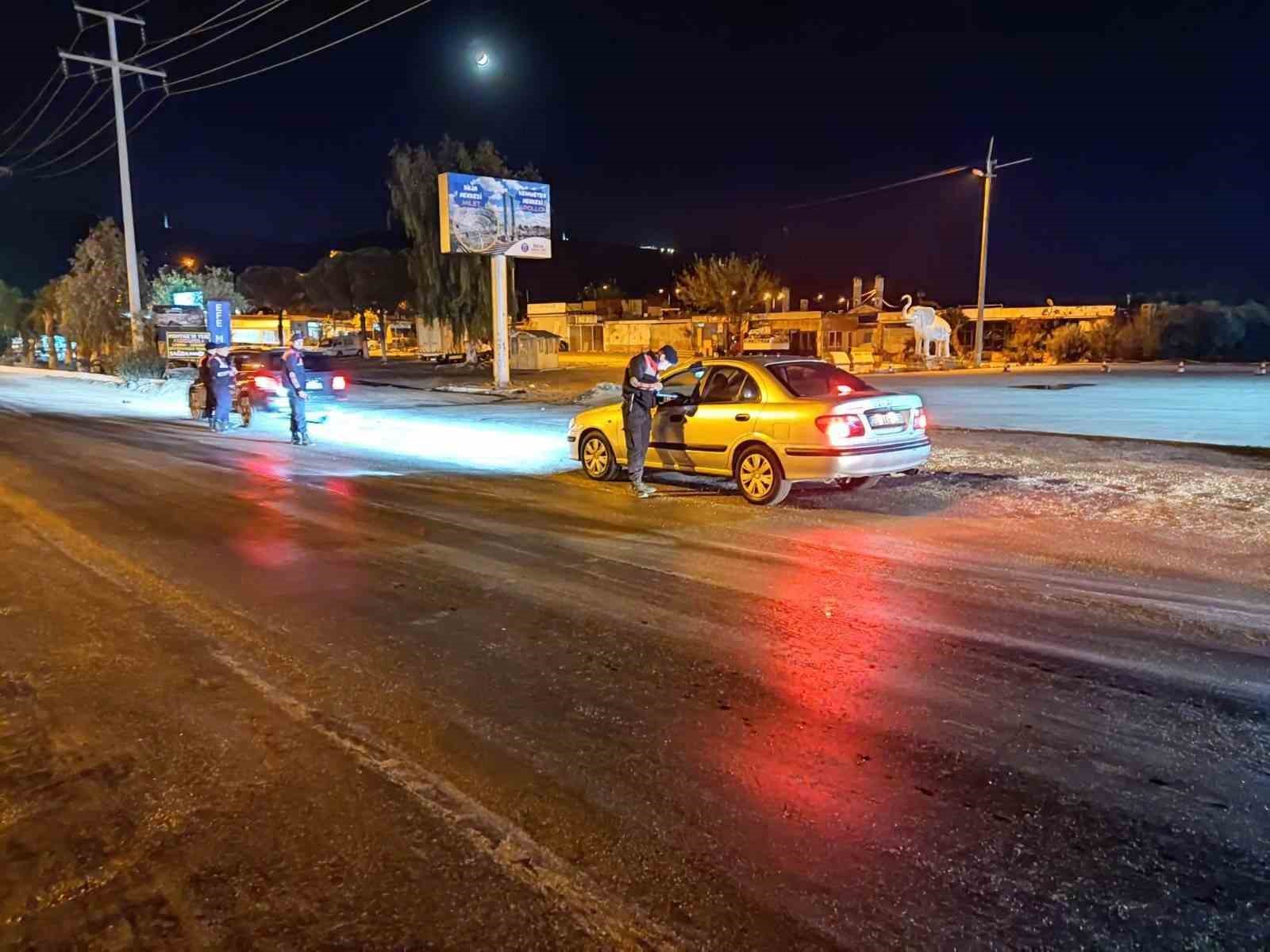 Didim jandarmasından ’sıcak nokta’ uygulaması
