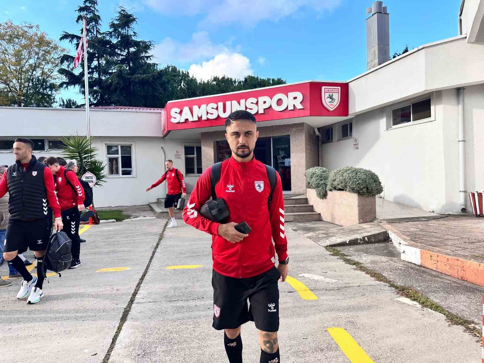 Samsunspor kafilesi, Galatasaray maçı için yola çıktı
