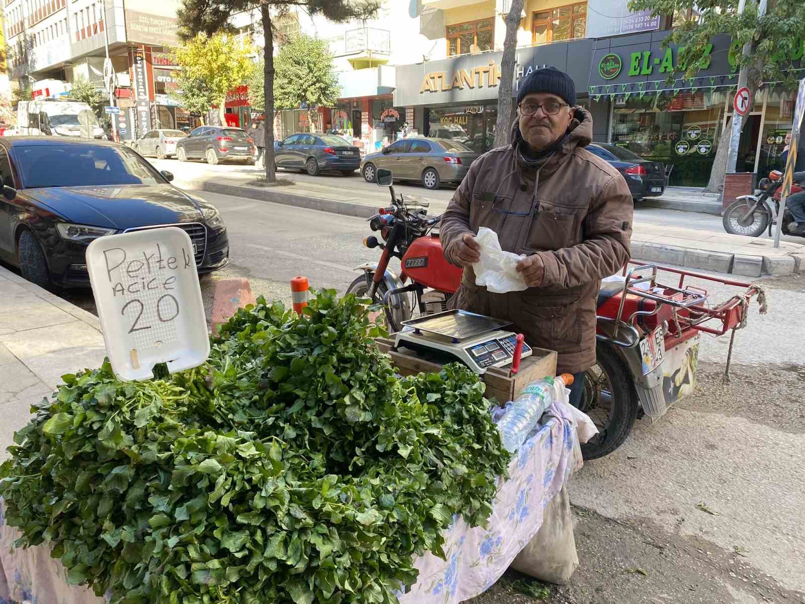 Elazığ’da 70 yaşındaki Mustafa dedenin hayat mücadelesi