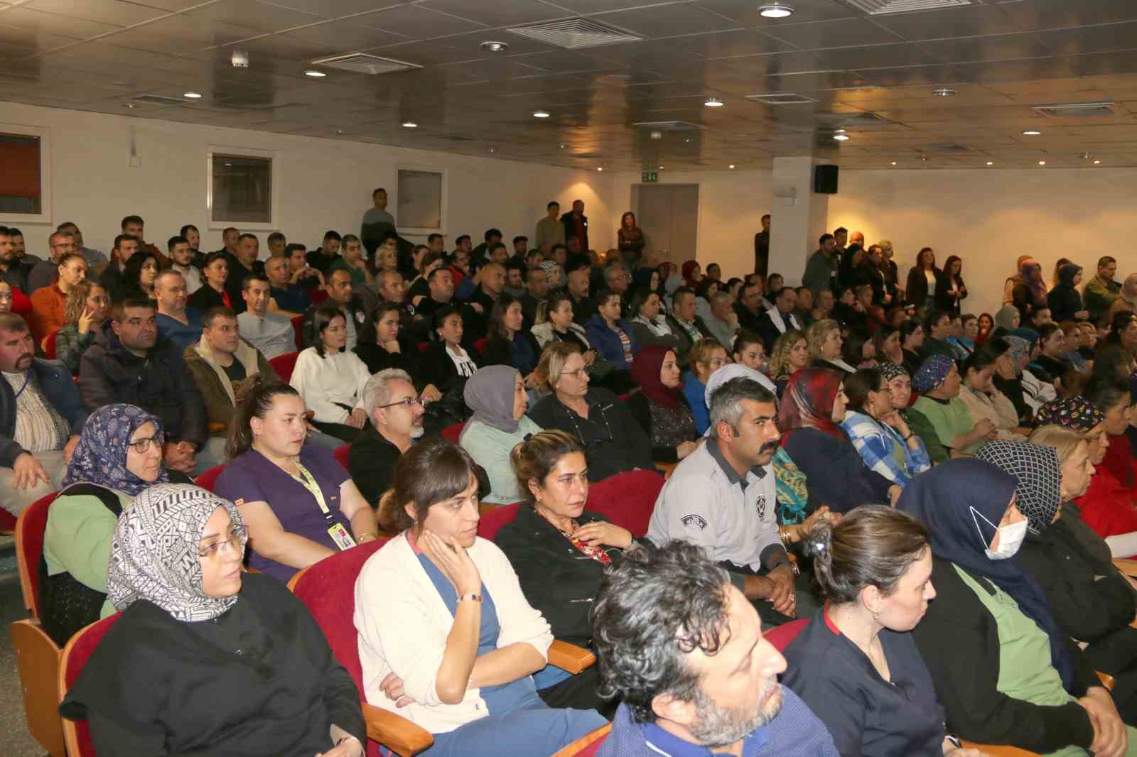 Sahte rapor soruşturması sonrası hastane personeline bilgilendirme toplantısı