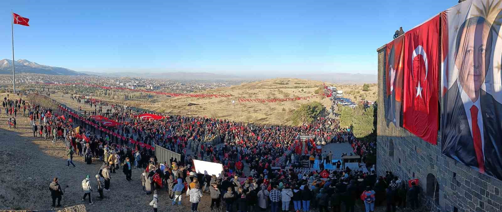 Atatürk Üniversitesi ailesi, Aziziye Destanının 147. yıl dönümünde ecdadını andı