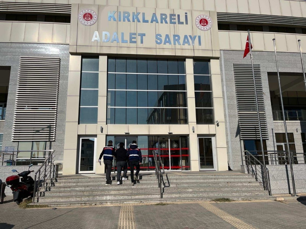 Kırklareli’nde 2 PKK/KCK ve FETÖ/PDY terör örgütü üyesi yakalandı