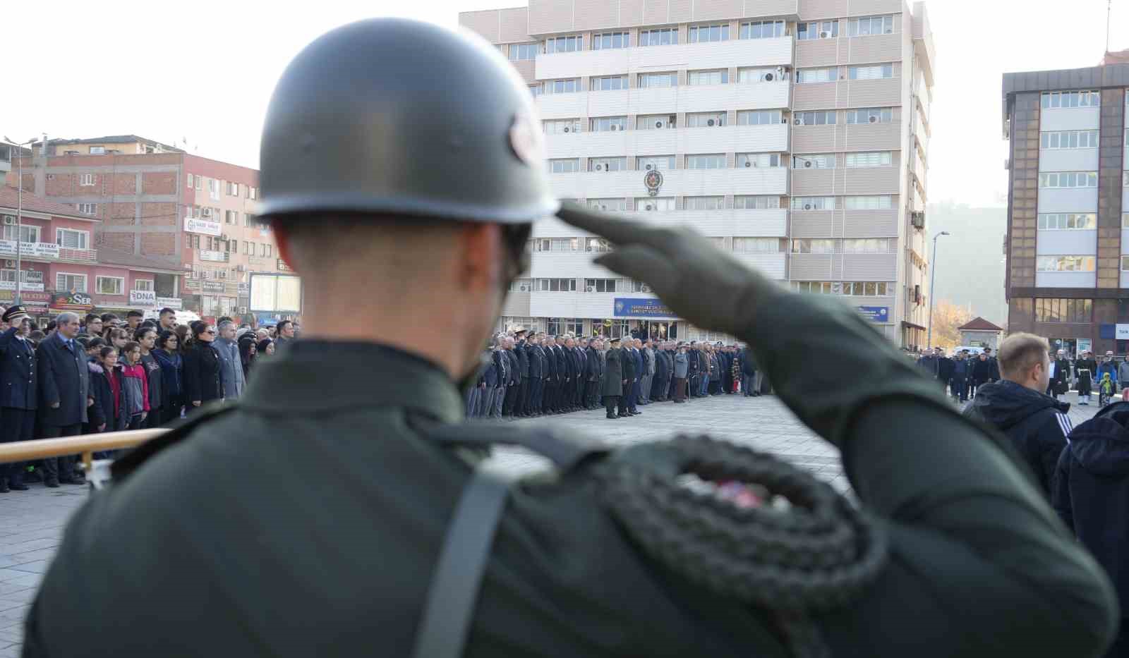 Kırıkkale’de saat 09.05’te hayat durdu
