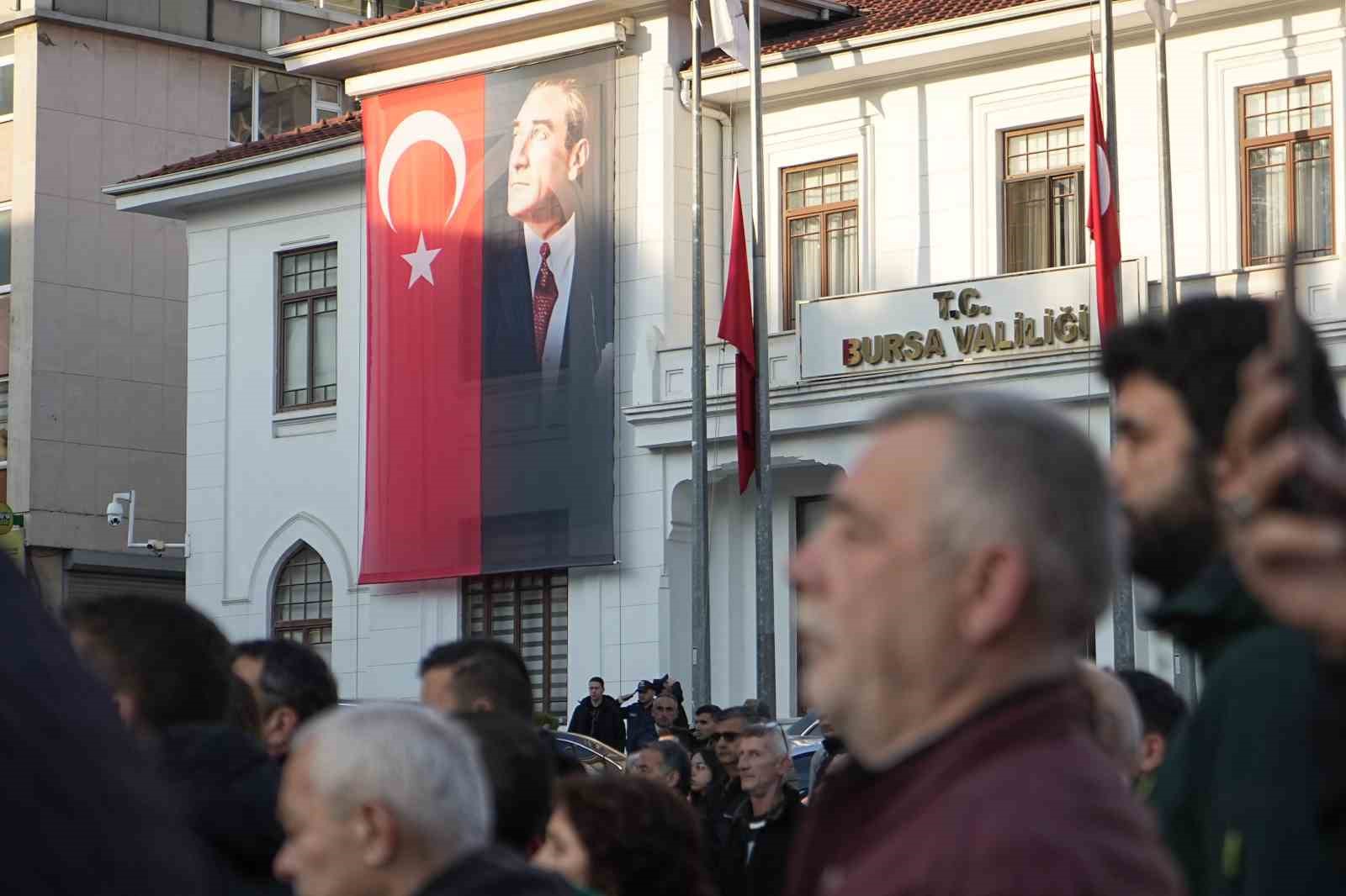 Atatürk, ebediyete intikalinin 86. yıl dönümünde Bursa’da anıldı
