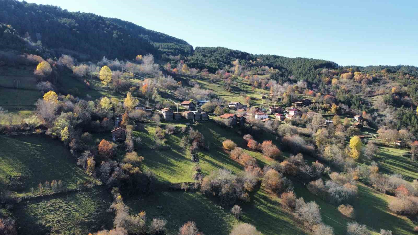 Kastamonu’da sonbaharın renkleri mest ediyor
