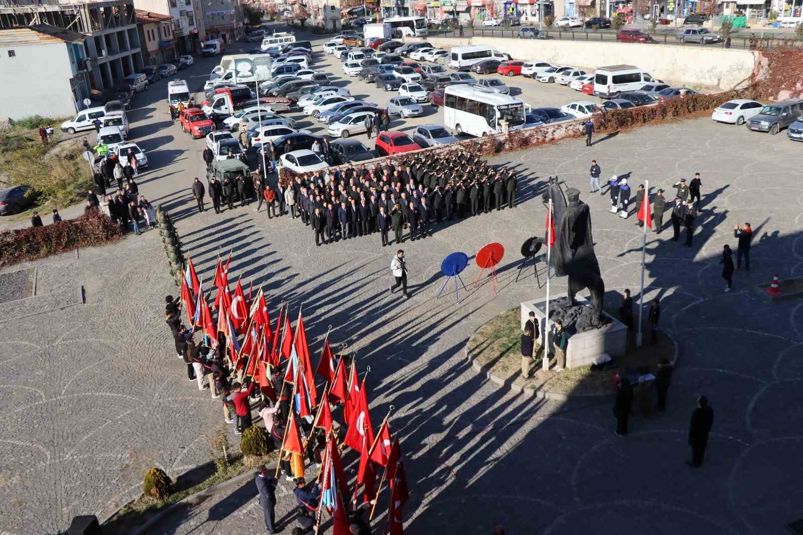 Oltu’da Atatürk’ü anma programları düzenlendi