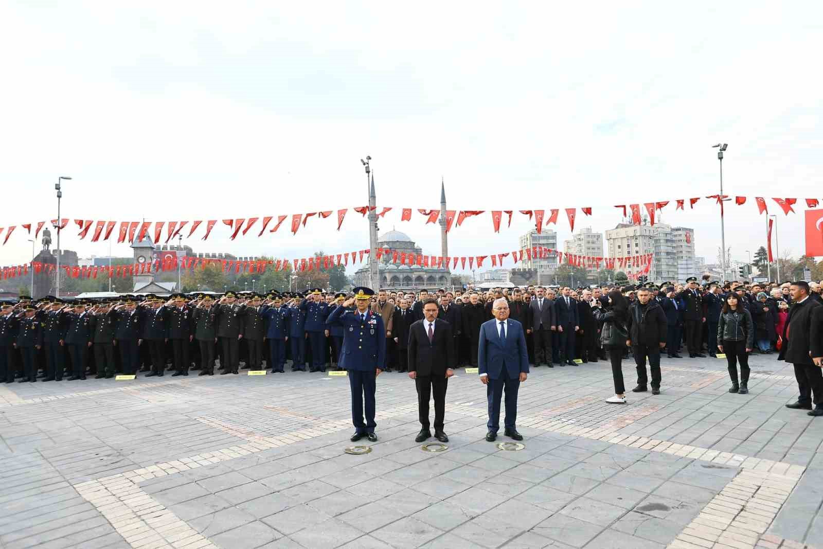 Atatürk, Kayseri’de törenle anıldı