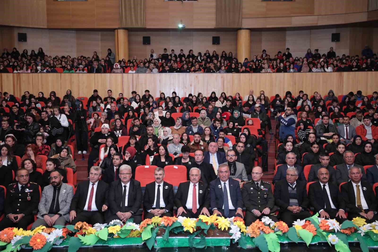 Aksaray’da 10 Kasım törenleri
