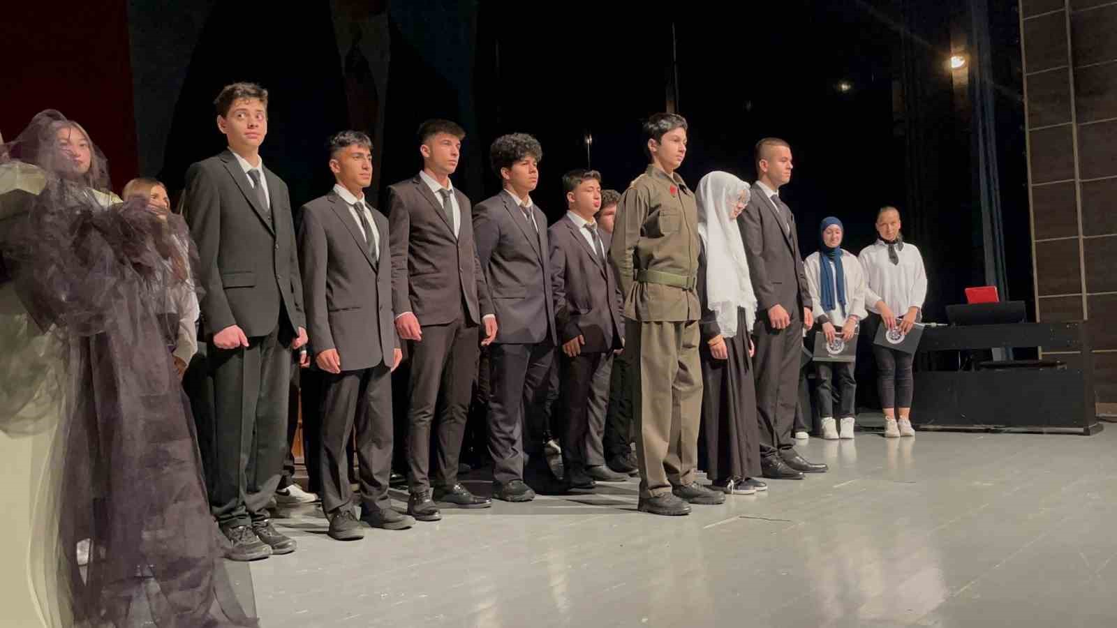 &Ccedil;aycuma&rsquo;da Atat&uuml;rk duygu dolu programla anıldı
