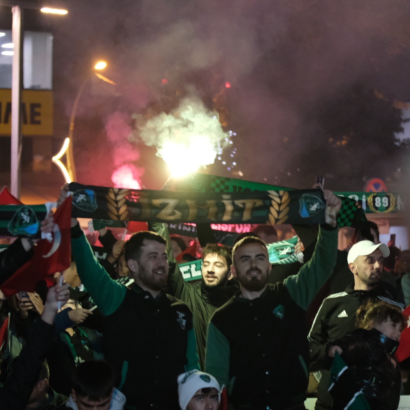 Başkan Söğüt Kocaelispor kafilesini karşıladı: "Hedefimiz şampiyonluk"

