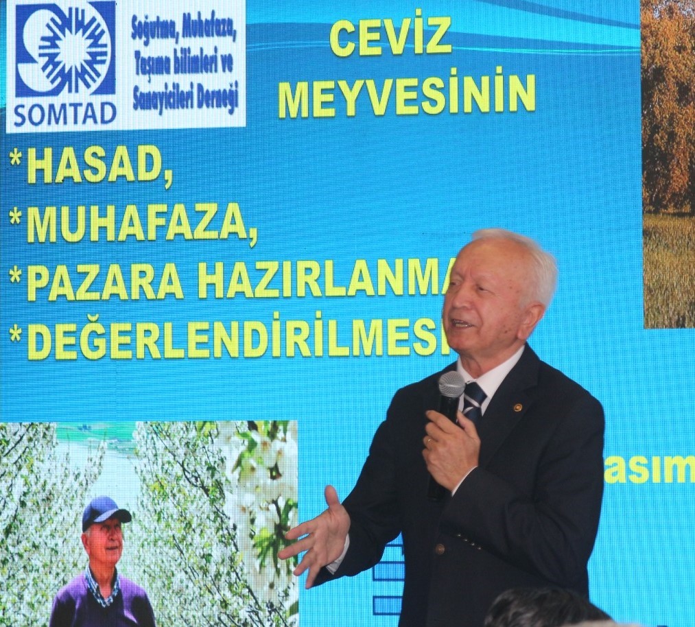 &Ccedil;orum&rsquo;da d&uuml;zenlenen ceviz fuarı yoğun ilgi g&ouml;rd&uuml;
