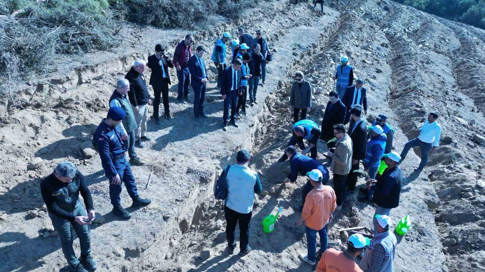 Nazilli’de fidanlar toprakla buluştu
