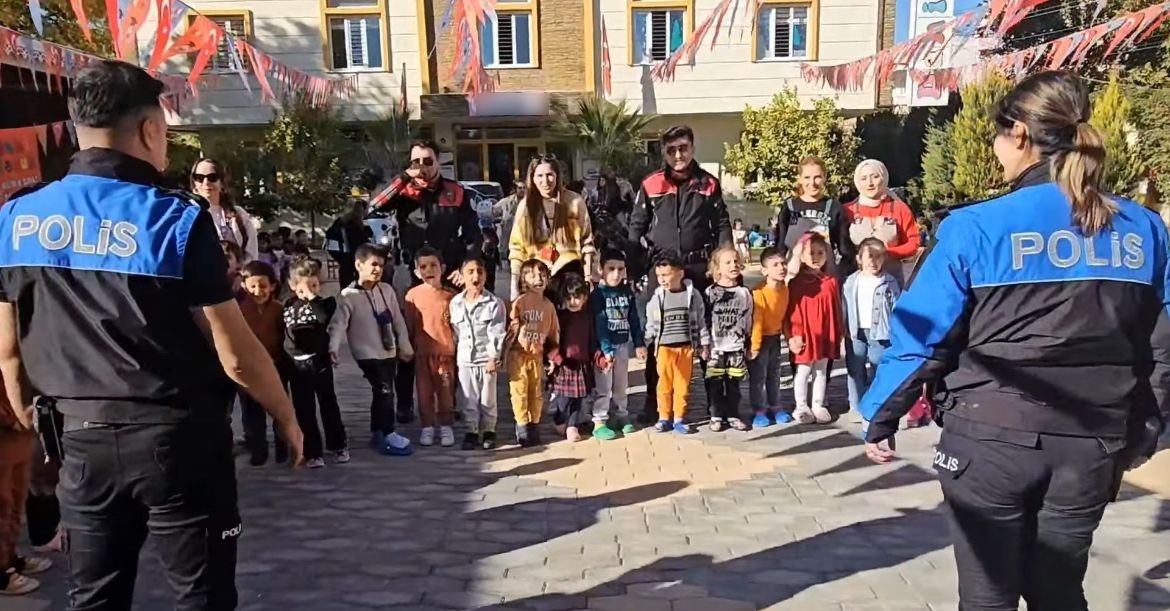 Adıyaman’da minik öğrencilere polislik mesleği tanıtıldı