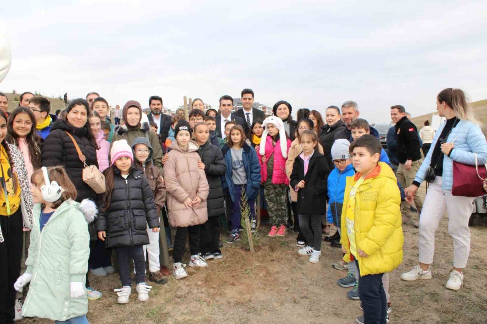 Çorlu’da tohumlar fidana, fidanlar Cumhuriyet çınarına dönüşüyor