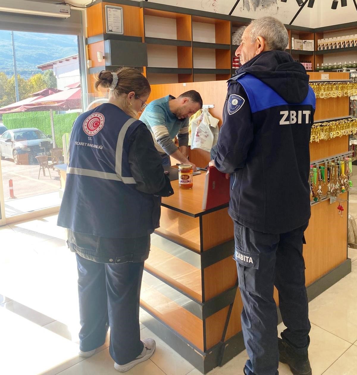 Zabıta ekipleri g&uuml;venli alışveriş i&ccedil;in denetimde
