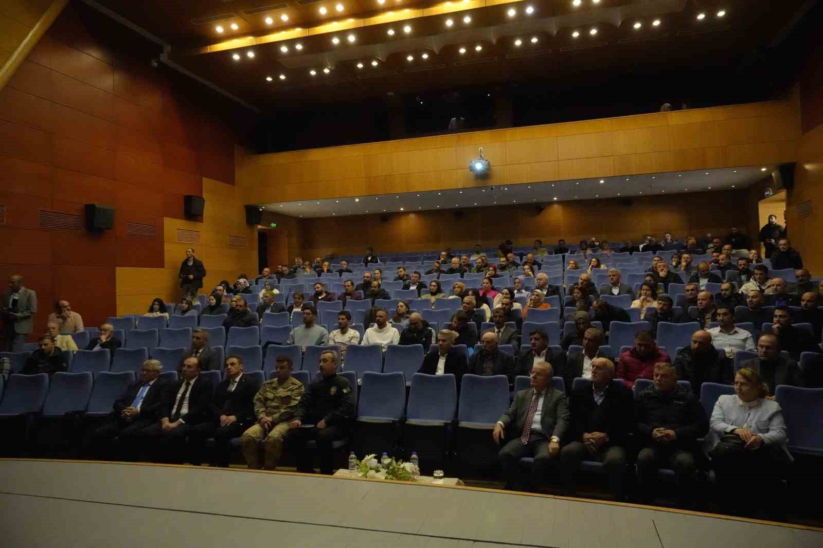 Gümüşhane’de Bağımlılıkla Mücadele Toplantısı gerçekleştirildi
