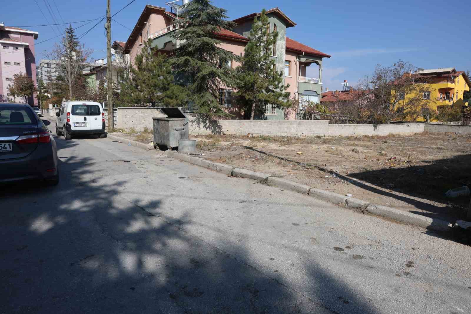 Çöp konteynerinde bulunan bebeğin sağlık durumu iyi
