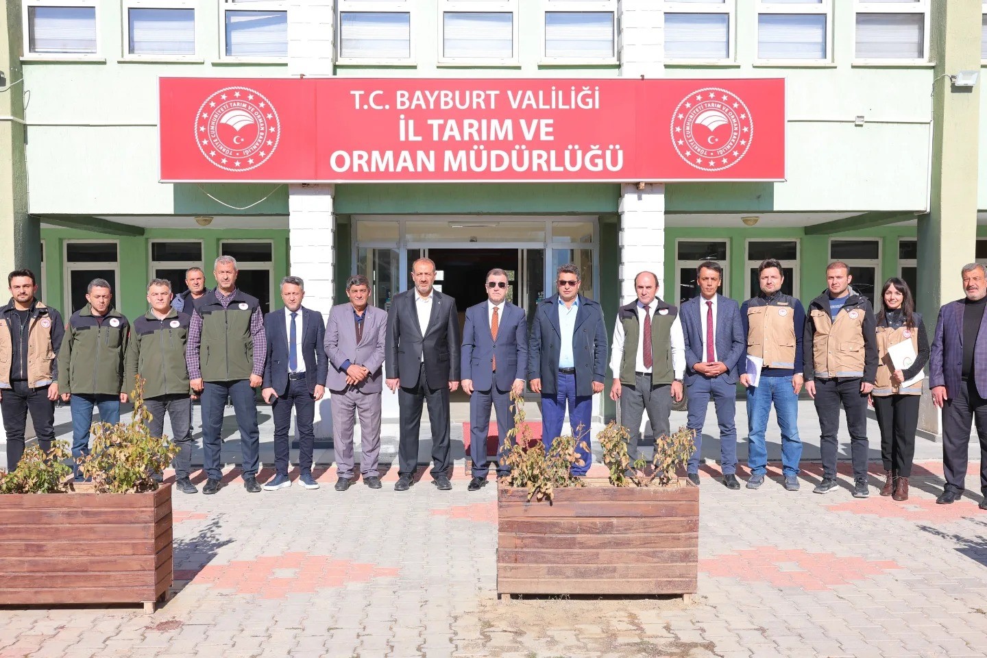 Bayburt’ta çiftçilere sıvat dağıtıldı
