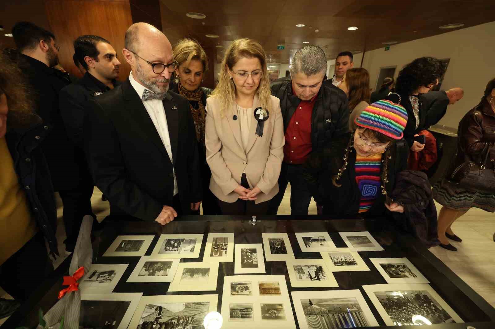 Bakırköy’de 10 Kasım sergisi ve Atatürk’ün en sevdiği türküler konseri düzenlendi