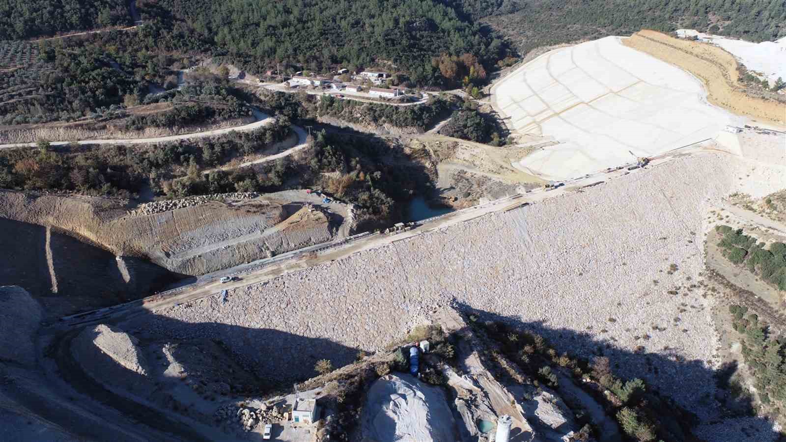 Girme Barajı’nın ön yüz beton imalatı çalışmalarına başlandı