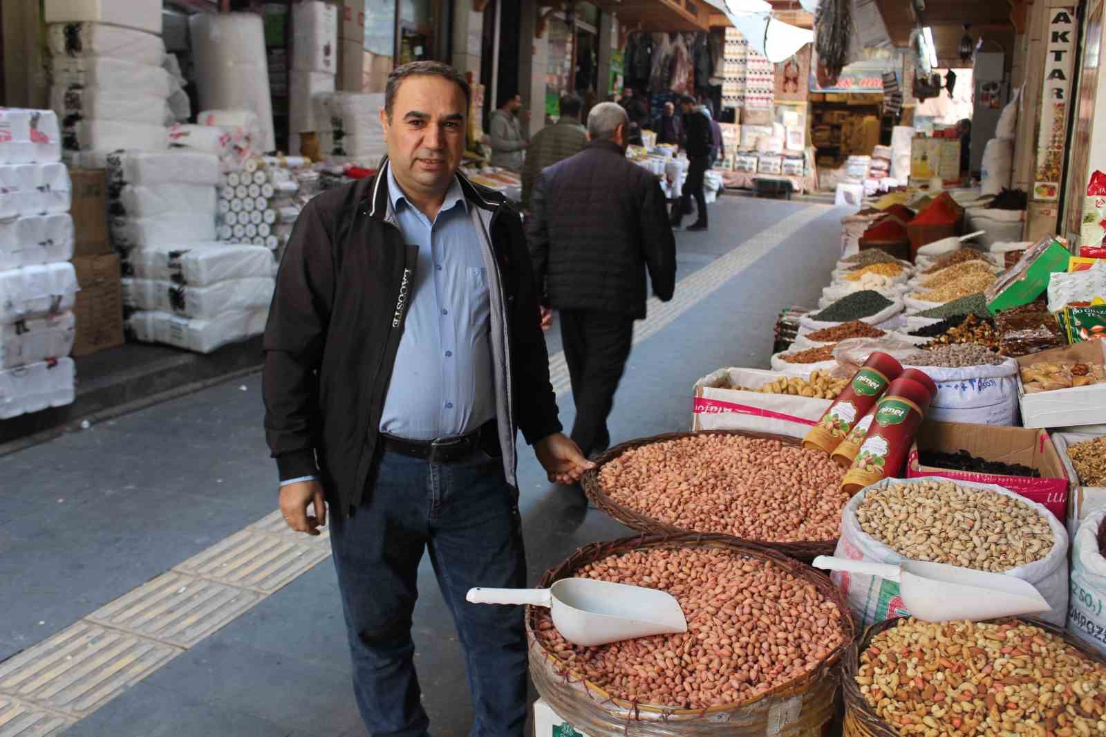 Siirt fıstığında rekolte arttı, fiyat düştü
