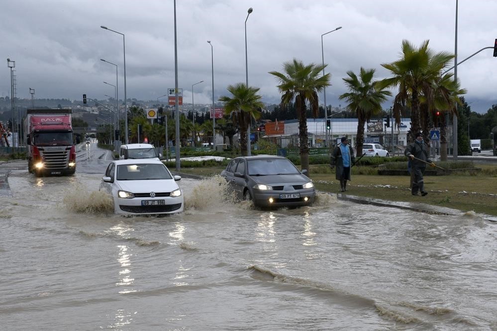 Aydın’a kuvvetli yağış uyarısı