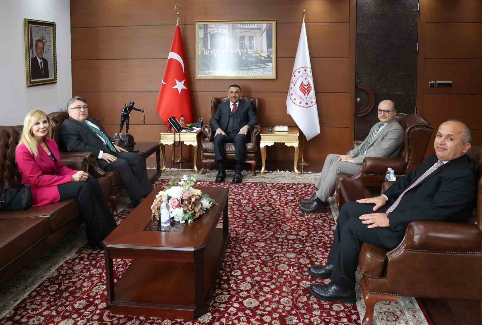 Zonguldak’ta "Aile Hekimliği Hizmet Sözleşmesi" protokolü imzalandı
