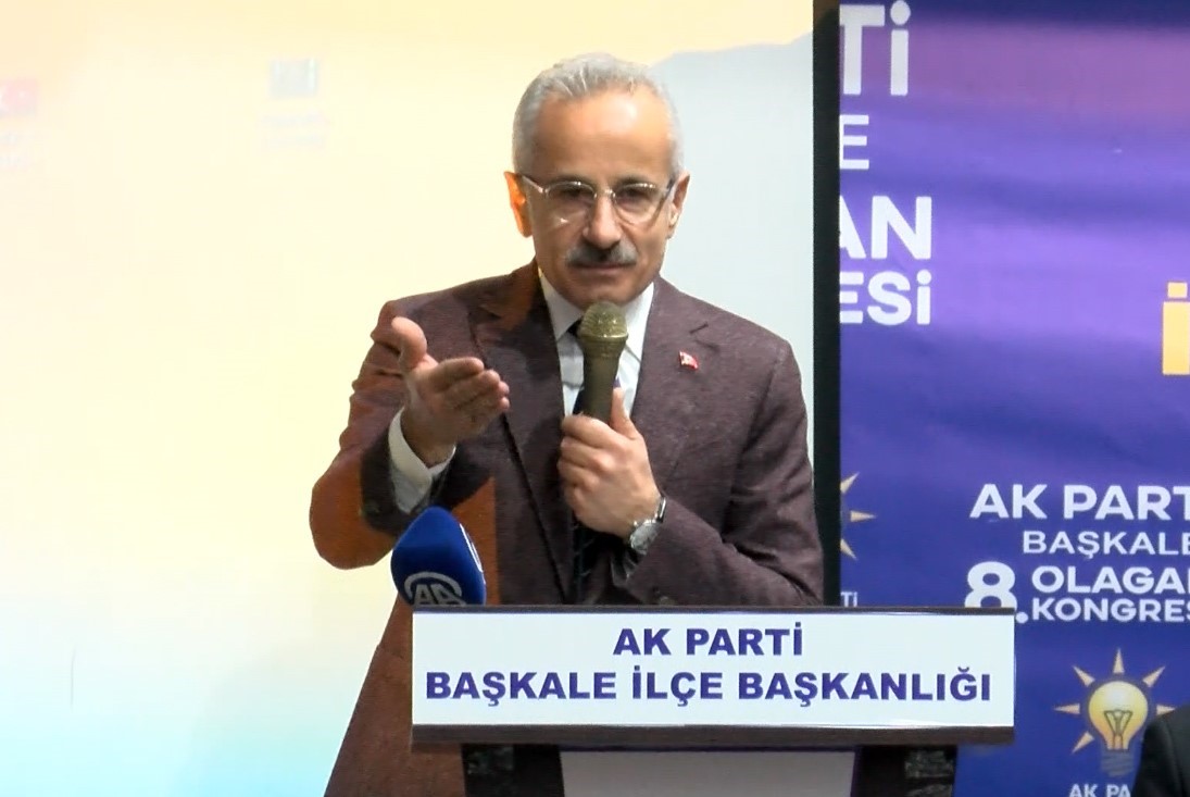 Bakan Uraloğlu: &quot;22 yıl boyunca hep eserlerimizle konuştuk, hizmetlerimizle halkımızın karşısına çıktık&quot;