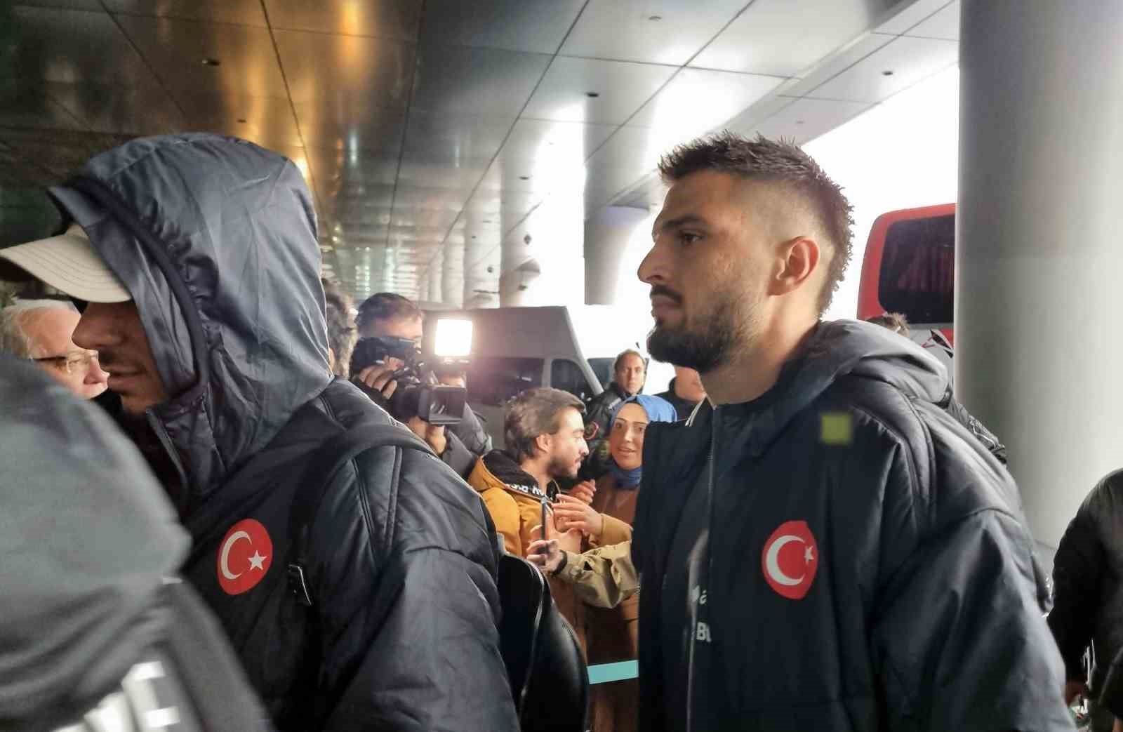 A Milli Futbol Takımı, Kayseri’ye gitti
