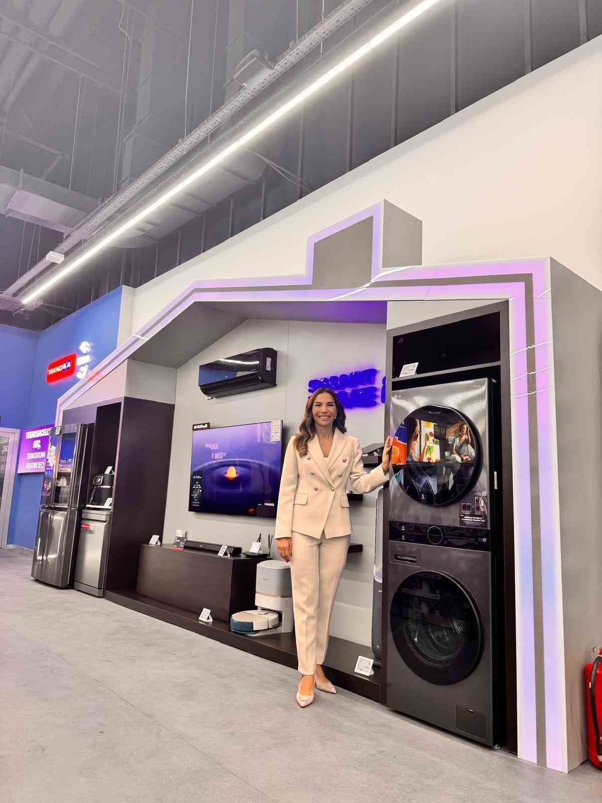 Teknosa&rsquo;nın Ankara&rsquo;daki en b&uuml;y&uuml;k mağazası dijital konseptiyle yeni yerinde
