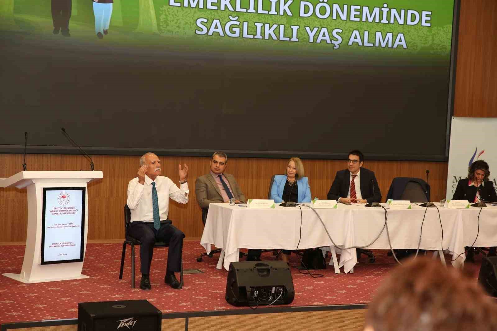 Emeklilik d&ouml;neminde sağlıklı yaş almayı anlattılar
