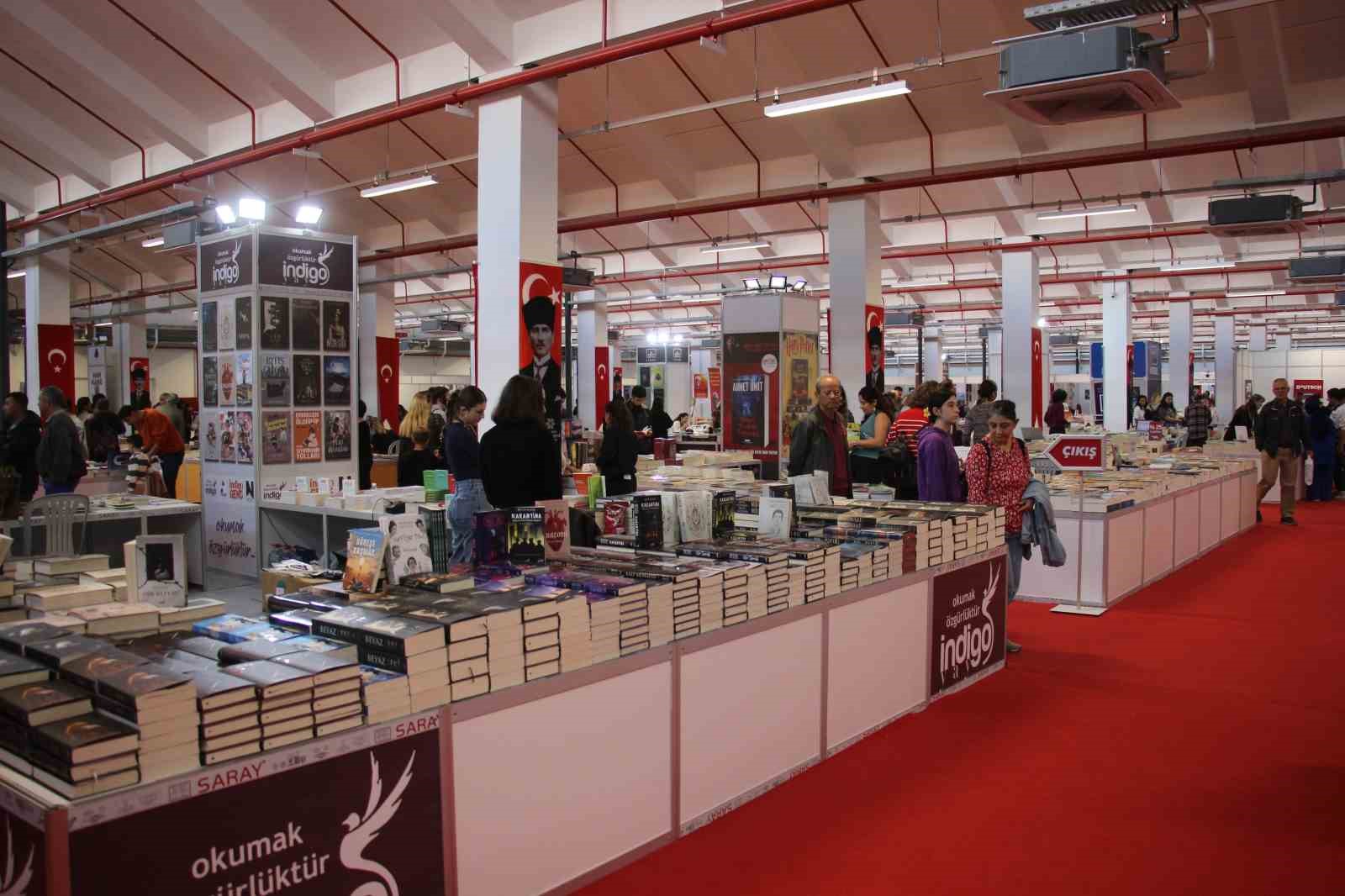 Aydın Kitap Fuarı kapılarını a&ccedil;tı
