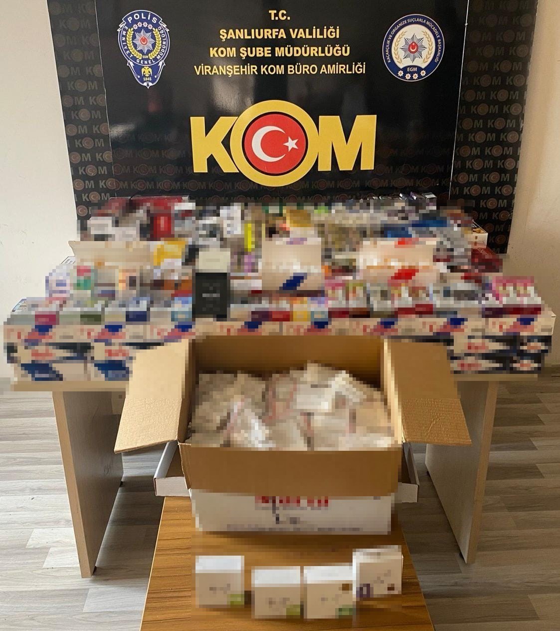 Şanlıurfa&rsquo;da ka&ccedil;ak t&uuml;t&uuml;n operasyonuna 8 g&ouml;zaltı
