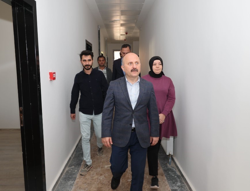 Vali Varol Meteoroloji Müdürlüğü yeni hizmet binasında incelemelerde bulundu