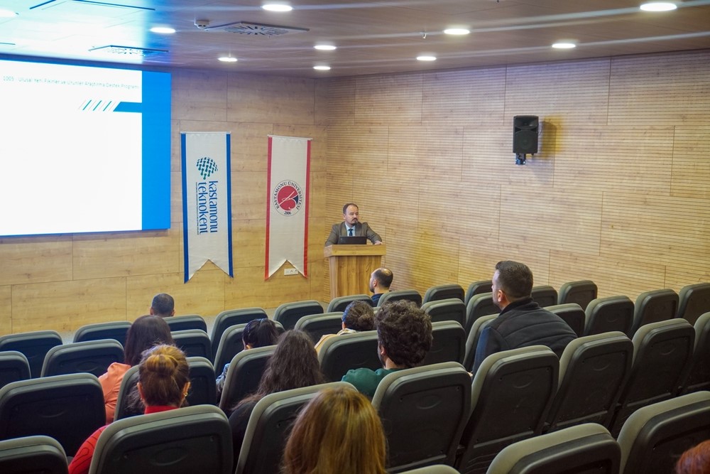 Kastamonu Üniversitesi’nde proje yazma eğitimi düzenlendi