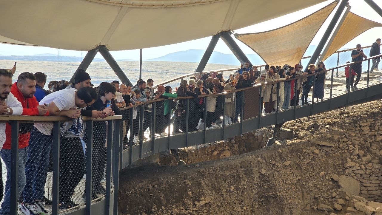 Göbeklitepe, ara tatilde günlük 10 bin ziyaretçi ağırladı
