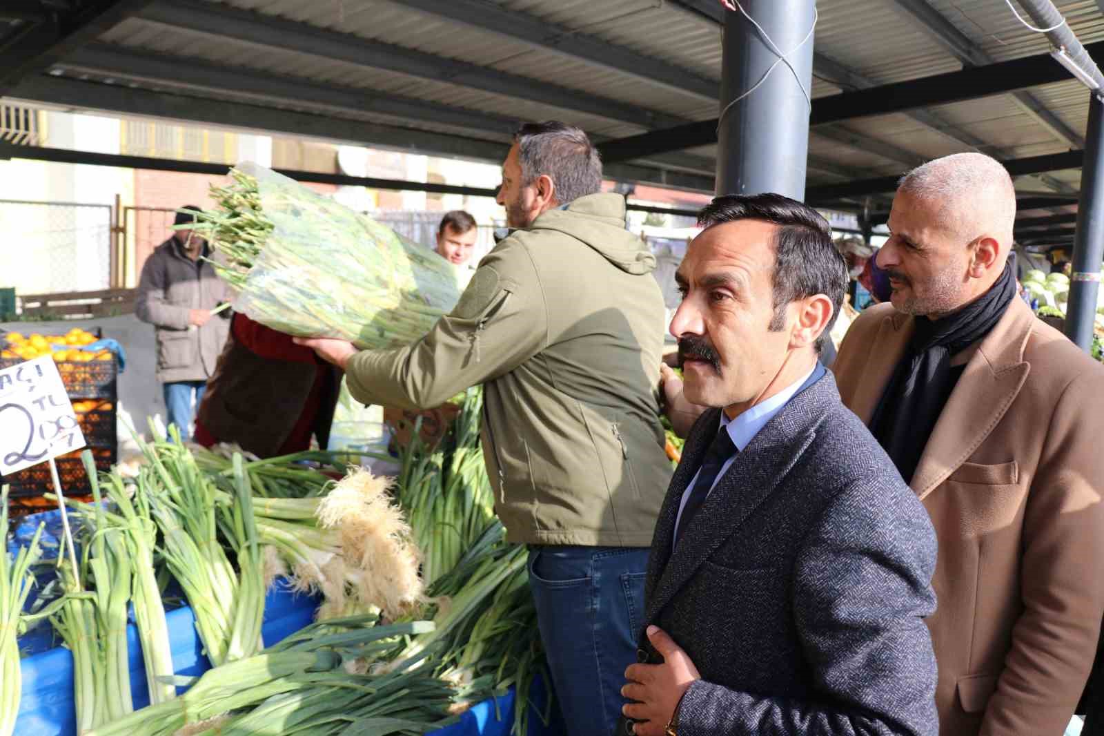 Tezgahını devreden esnaftan bağış adı altında para alan belediyeyi Cumhurbaşkanı Erdoğan’a şikayet etti
