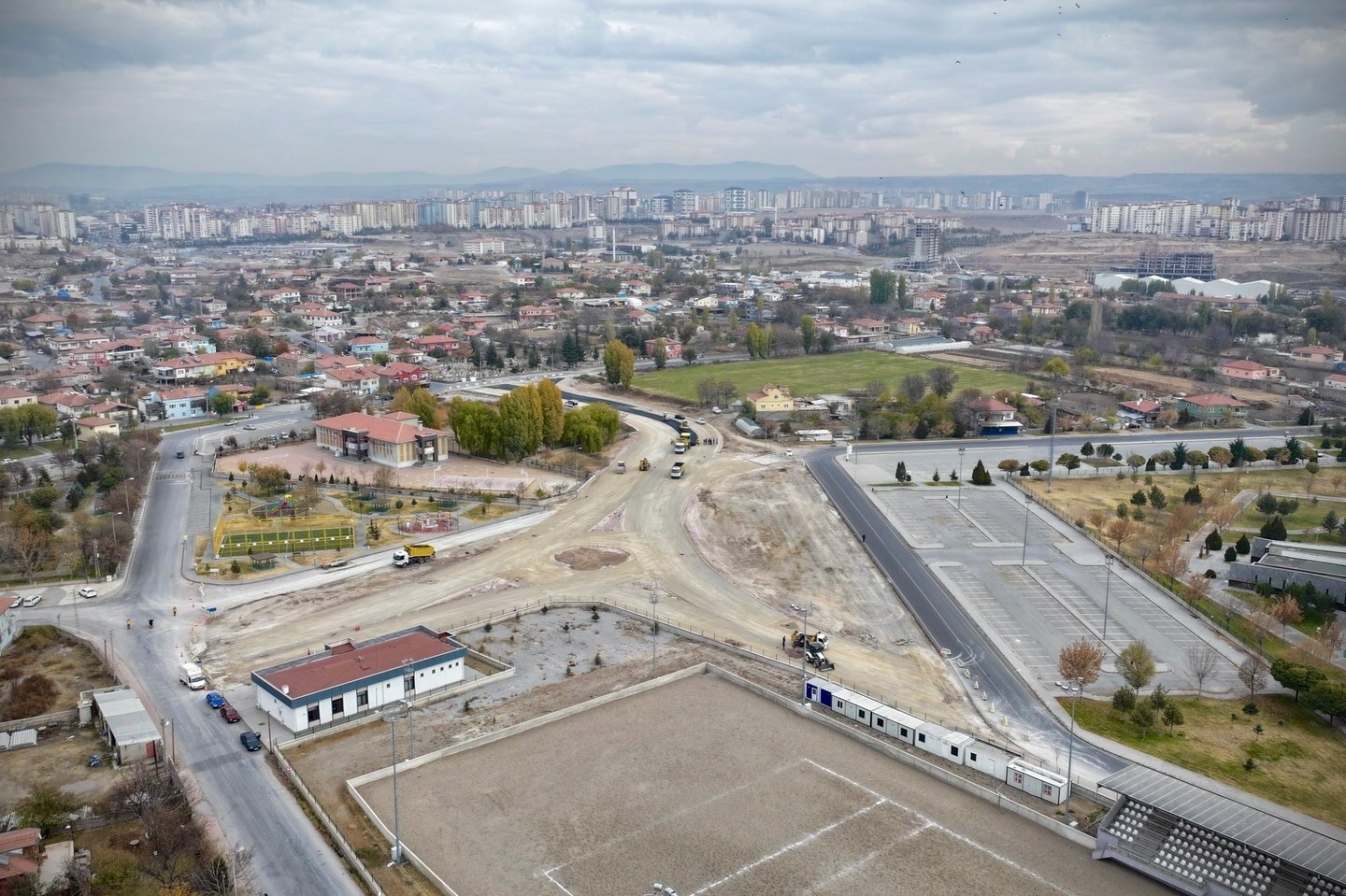 Başkan Çolakbayrakdar: "Yeni yollarla Cırgalan’da trafik yükü hafifleyecek"
