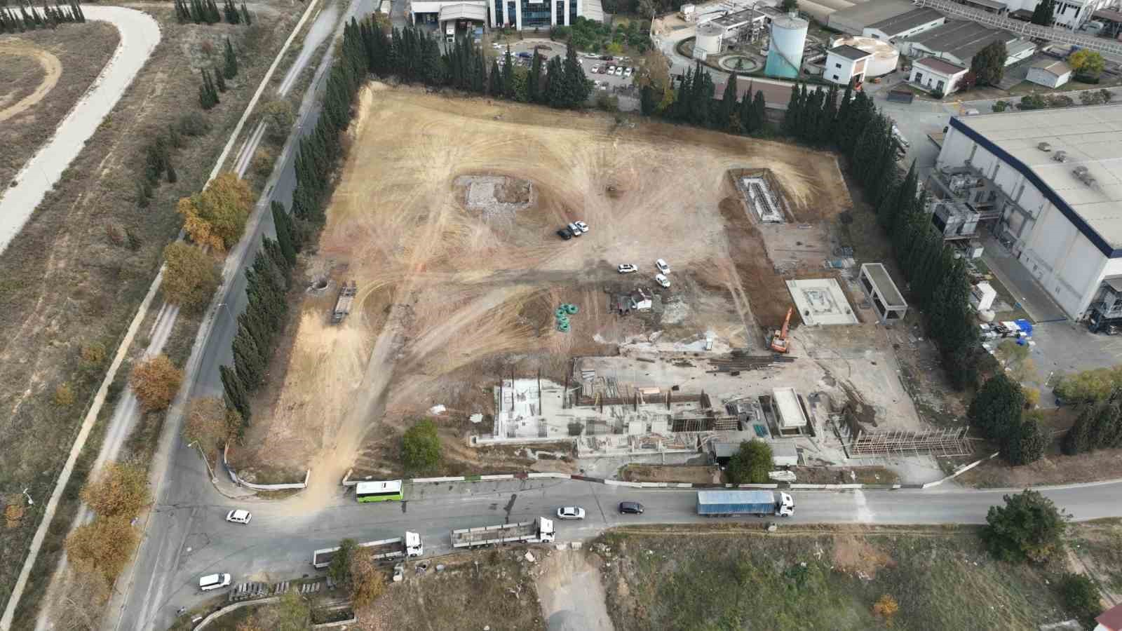 &Ccedil;ayırova&rsquo;ya modern garaj binası
