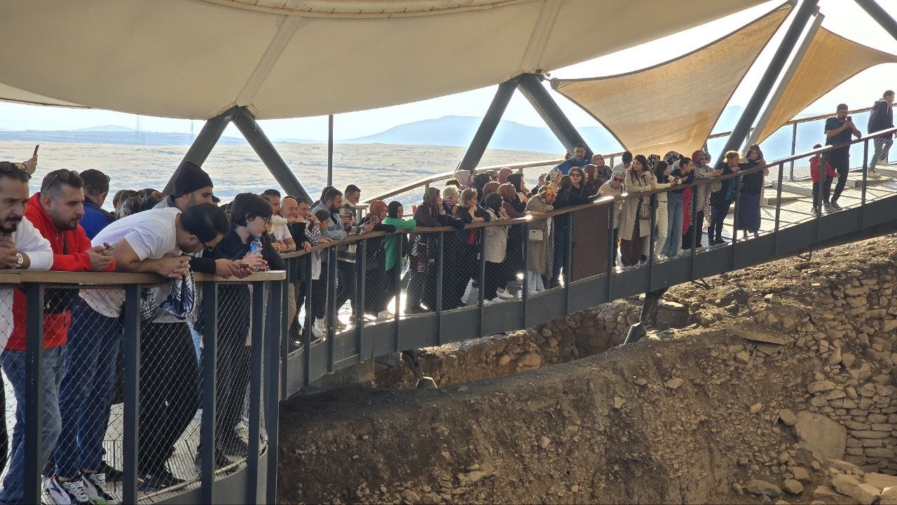 Göbeklitepe, ara tatilde günlük 10 bin ziyaretçi ağırladı