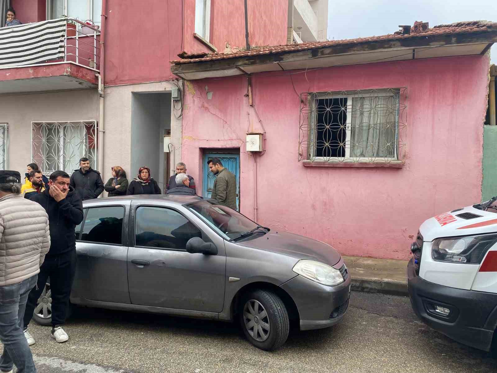 Çorba götürdüğü arkadaşının cansız bedeniyle karşılaştı