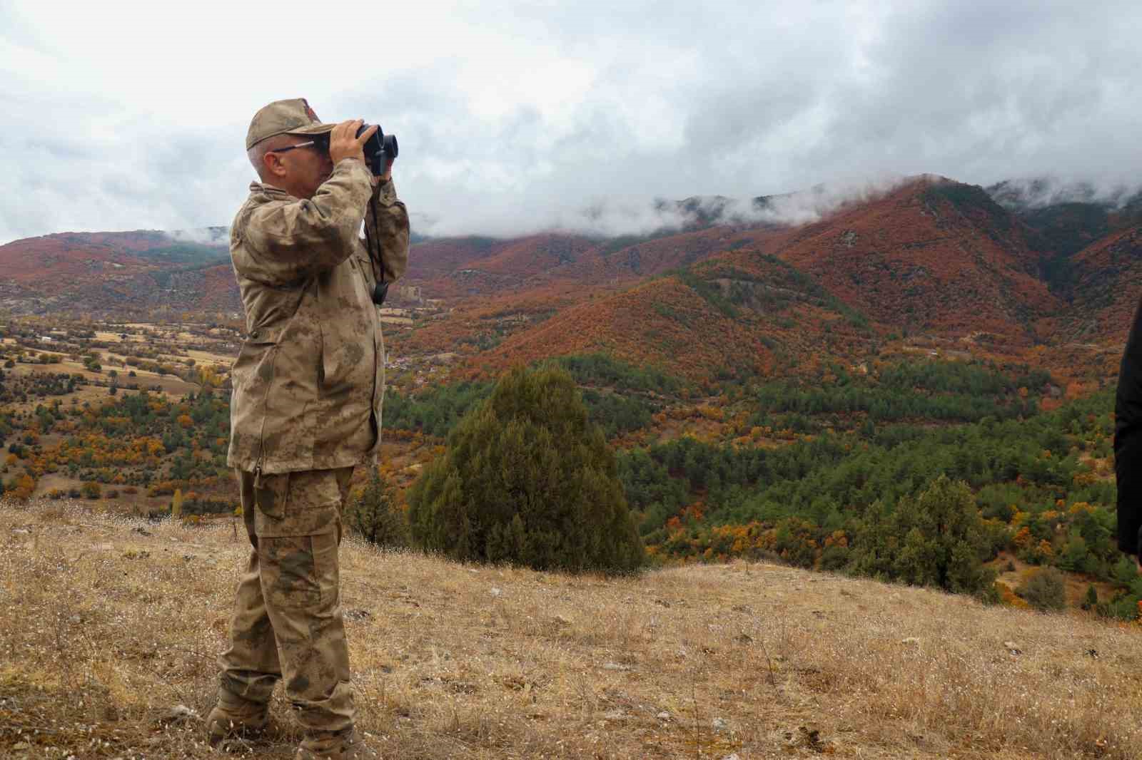 F-4E Phantom u&ccedil;akları Sakarya Nehri&rsquo;nin &uuml;zerinden u&ccedil;tu
