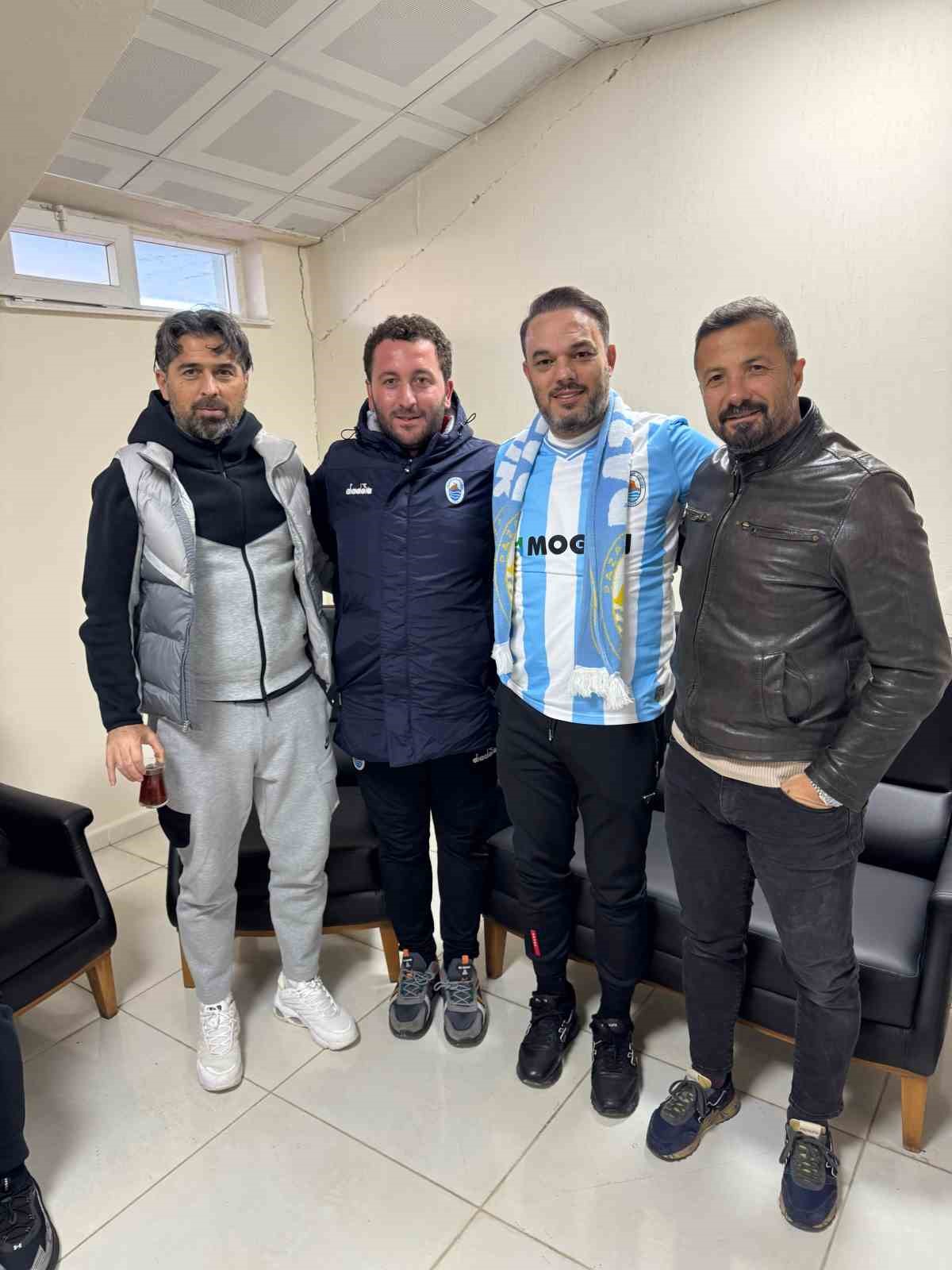 Teknik Direkt&ouml;r Palut, Pazarspor ma&ccedil;ını trib&uuml;nden izledi
