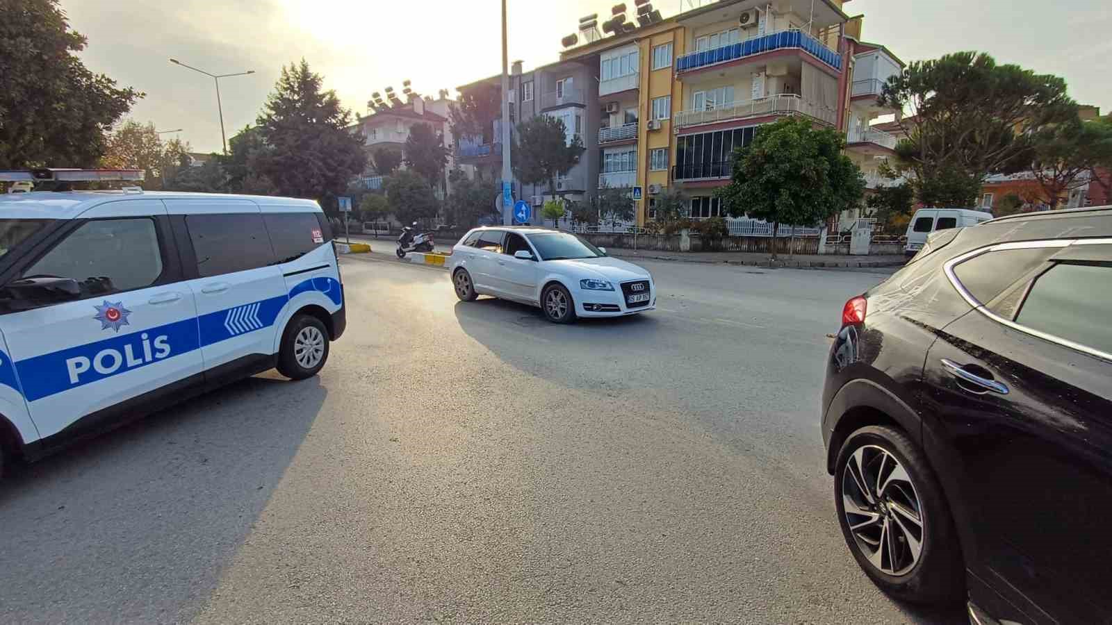 Otomobil ile motosiklet çarpıştı: 1 yaralı
