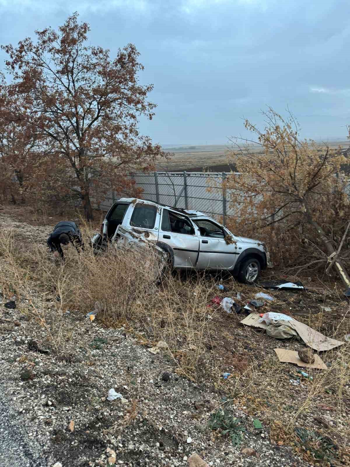 İki otomobilin çarpıştığı kazada 2 kişi yaralandı
