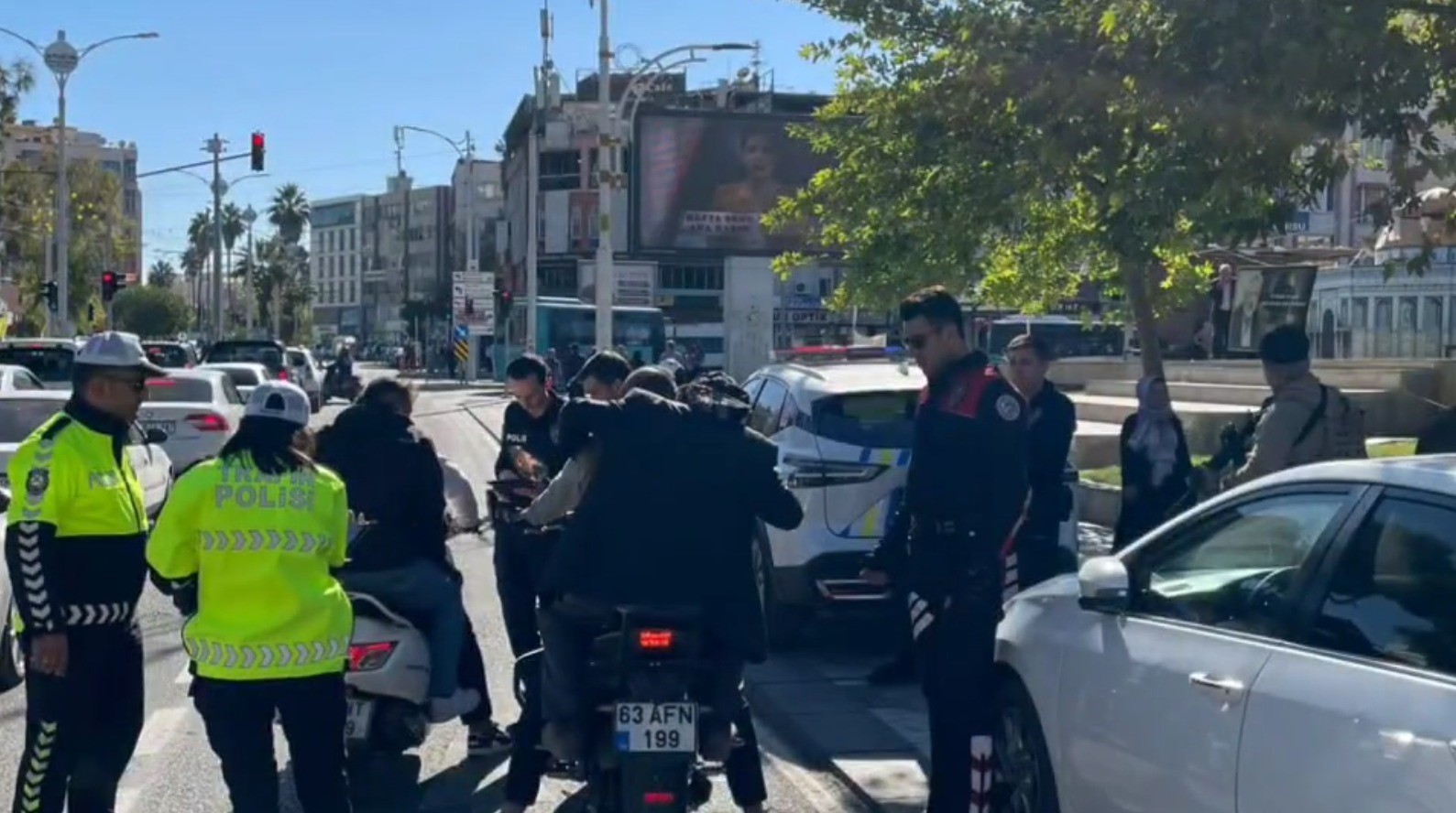 Şanlıurfa’da aranan 12 şahıs yakalandı