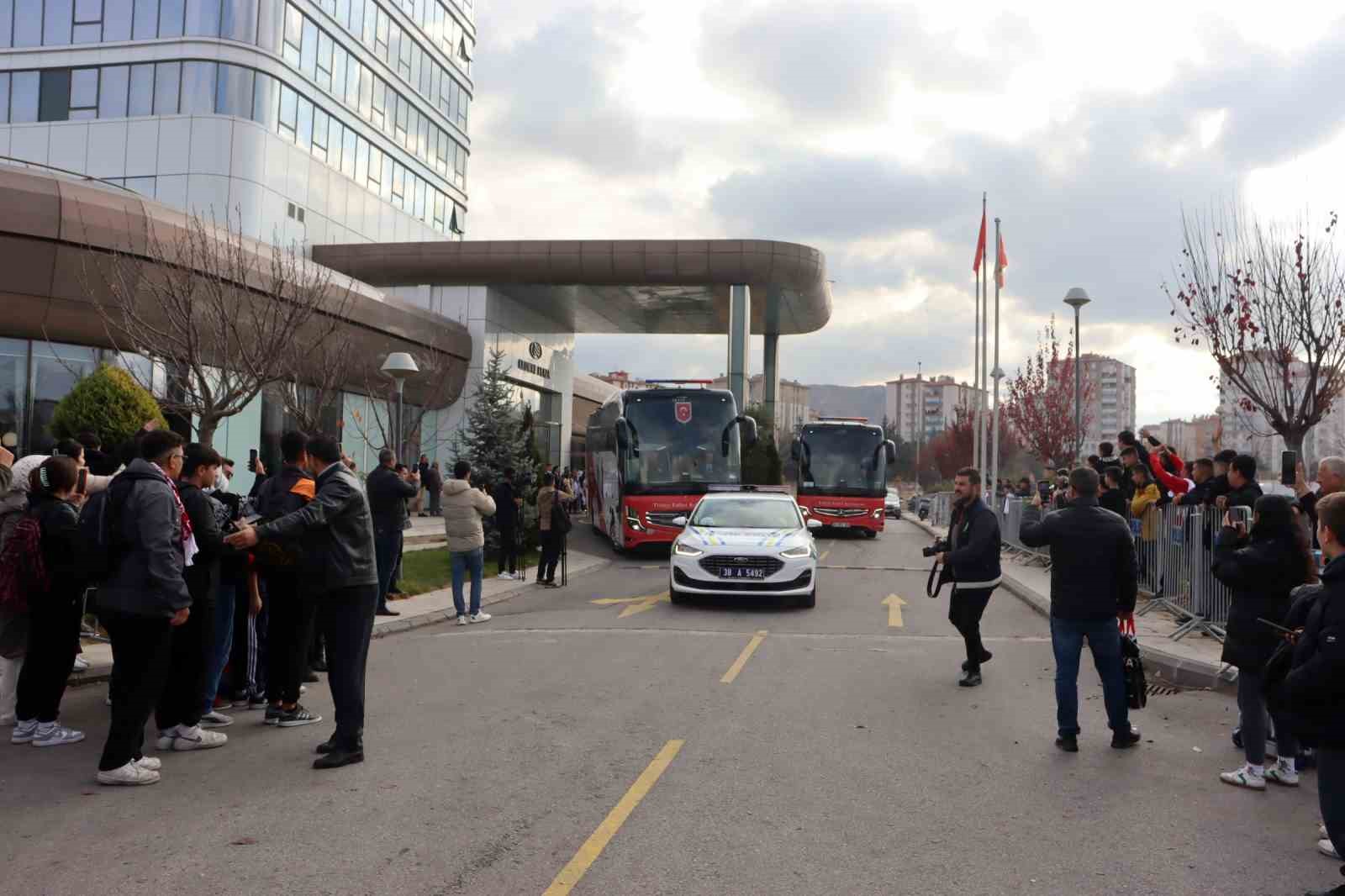 A Milli Takım, Kayseri’den ayrıldı
